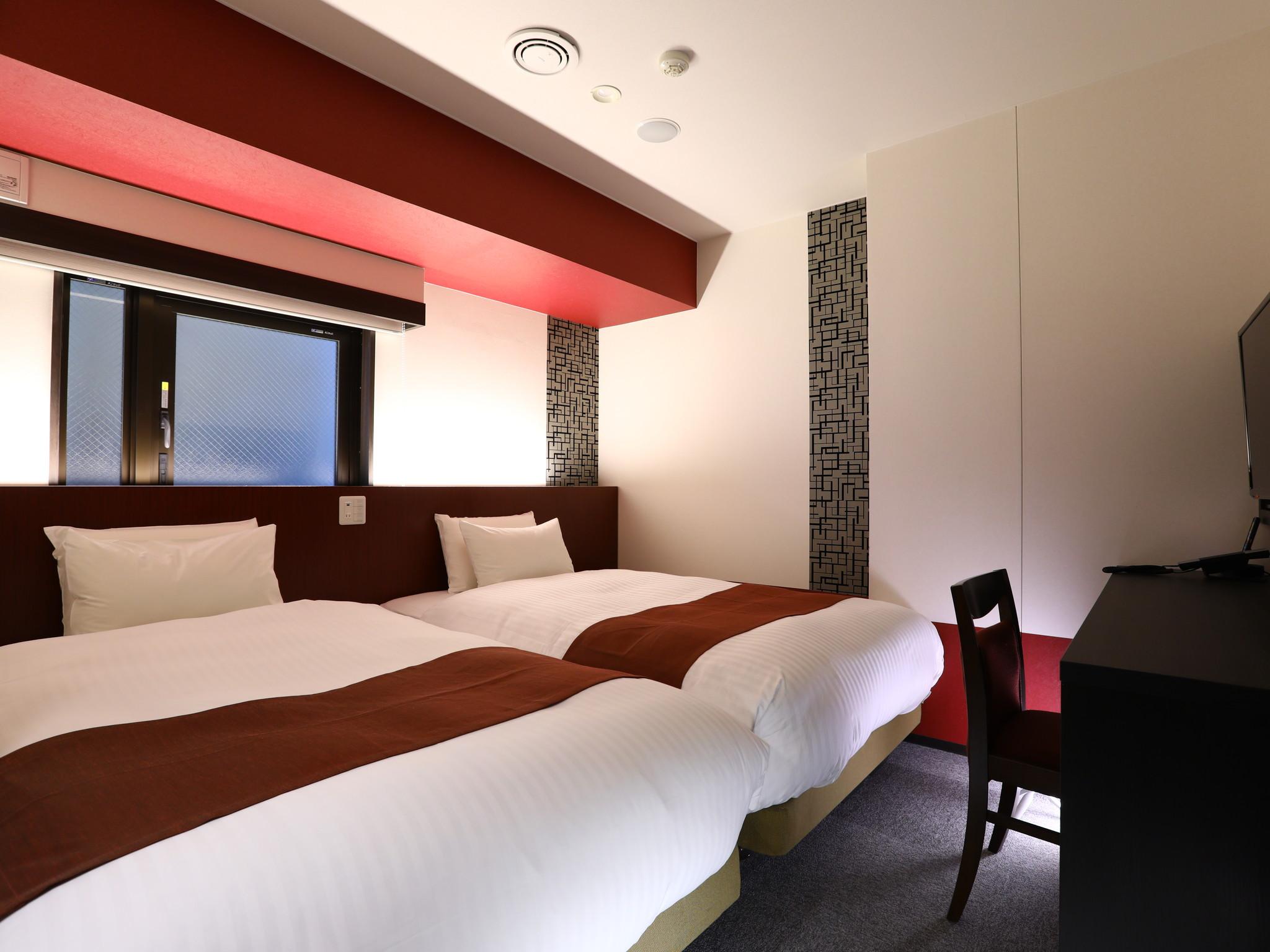Room, Twin Beds
