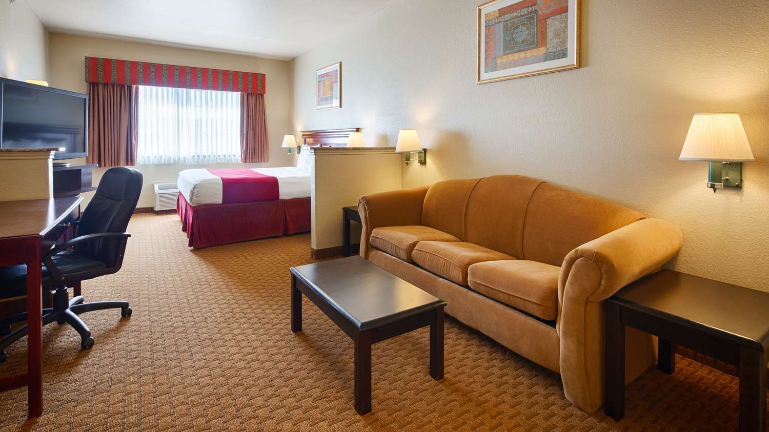 SURESTAY PLUS HOTEL BY BEST WESTERN QUANAH 18/28