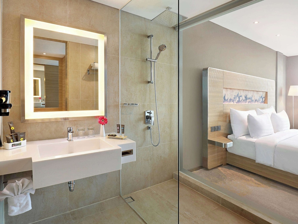 Novotel Samator Surabaya Timur 68/70