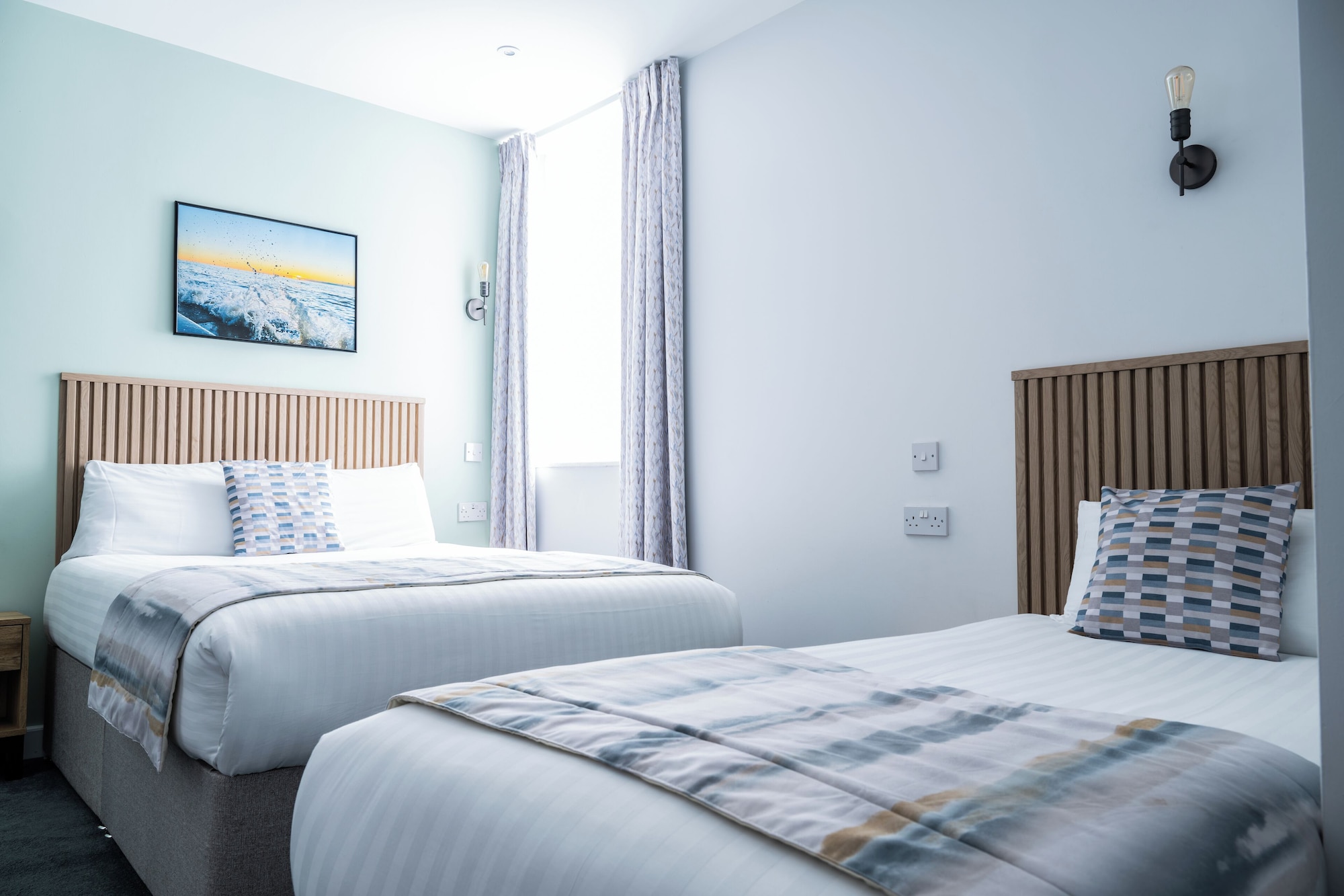 STANDARD, TWIN BEDS
