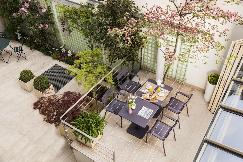 Hotel Mistral 45/54