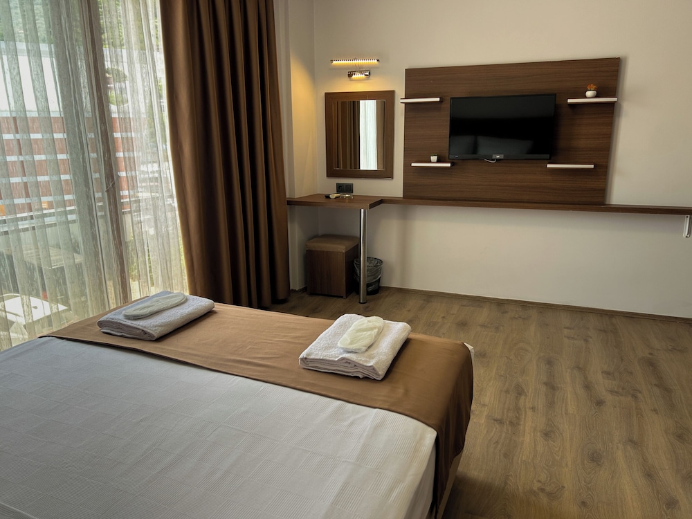 Gulluk Life Hotel 13/50