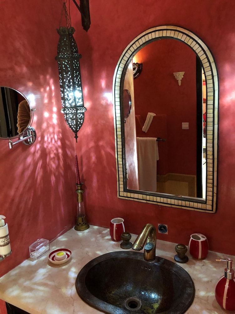 غرفة بسرير كوين، Riad Soleil d'Orient 3/3