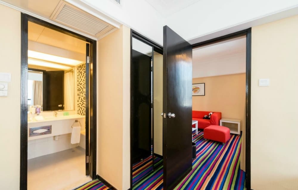 Panda Hotel Hong Kong 16/27