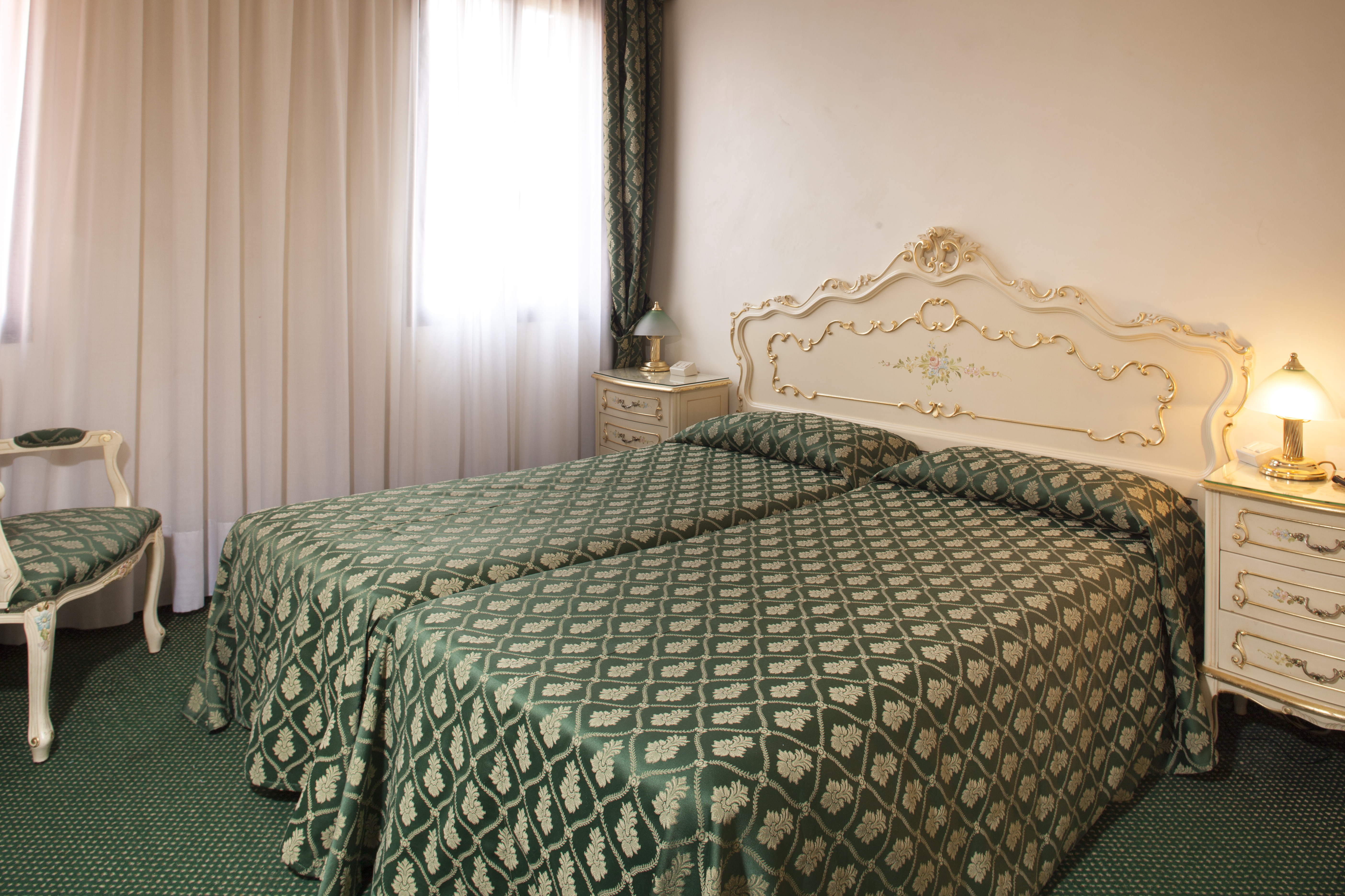 Albergo Commercio E Pellegrino 9/28