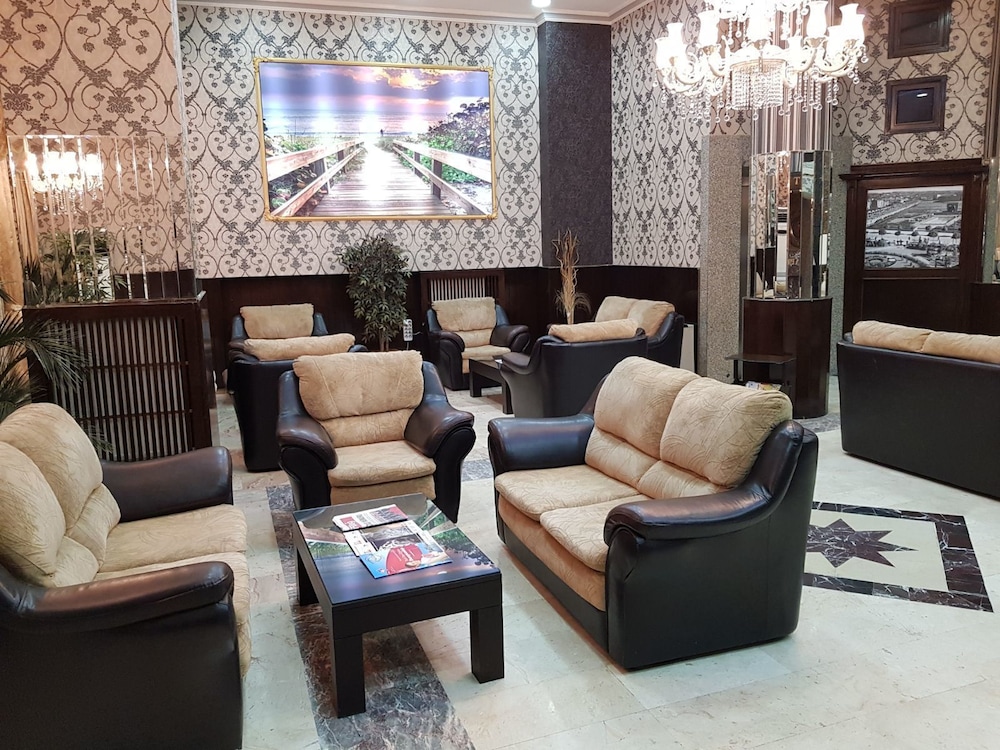 Hotel Capital 7/11