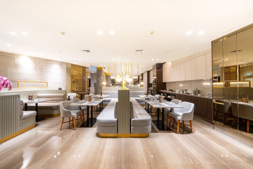 Erian Hotel 33/50