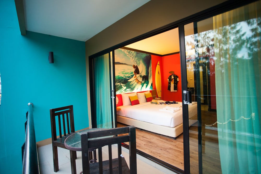 MUST SEA HOTEL(FORMERLY MUSSEE KATA BOUTIQUE) 26/70