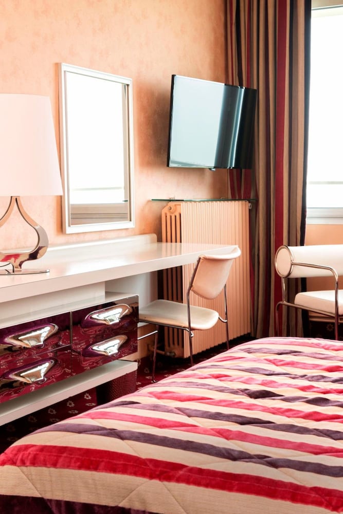 Hotel Aguado 63/72
