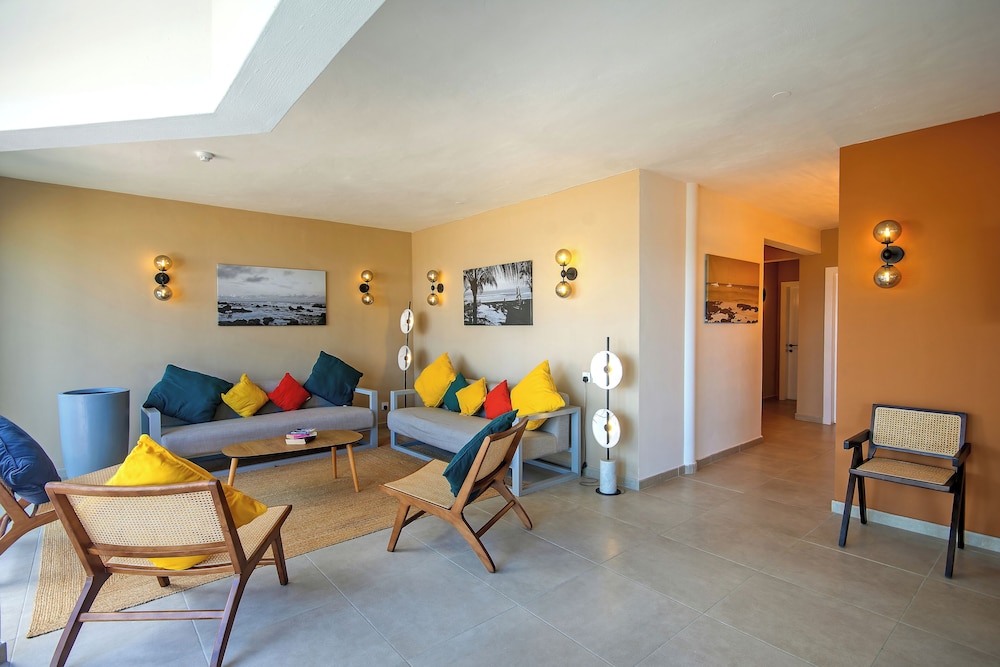 Go Sun Beach Hotel 28/38