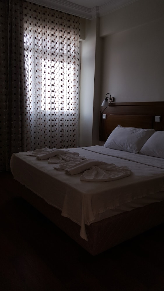Hotel Berlin 16/43
