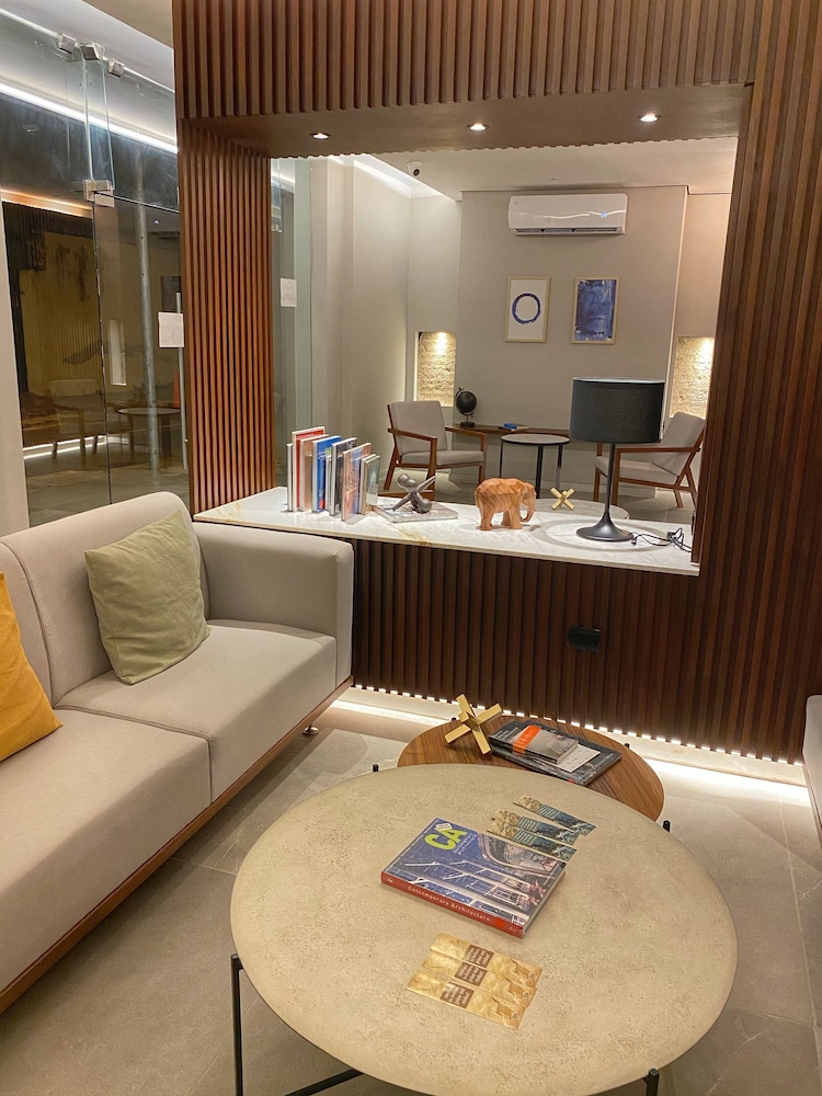 Ontico Urban Design Hotel 9/50