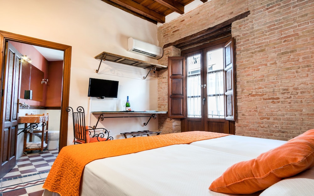 SUPERIOR, DOUBLE BED