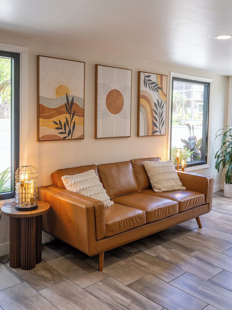 Riverleaf Inn Mission Valley 28/48