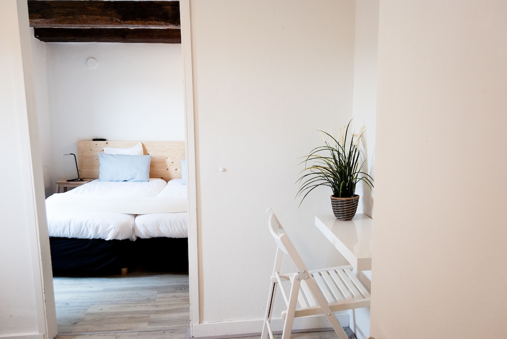 Hotel Beez NO.106 21/45