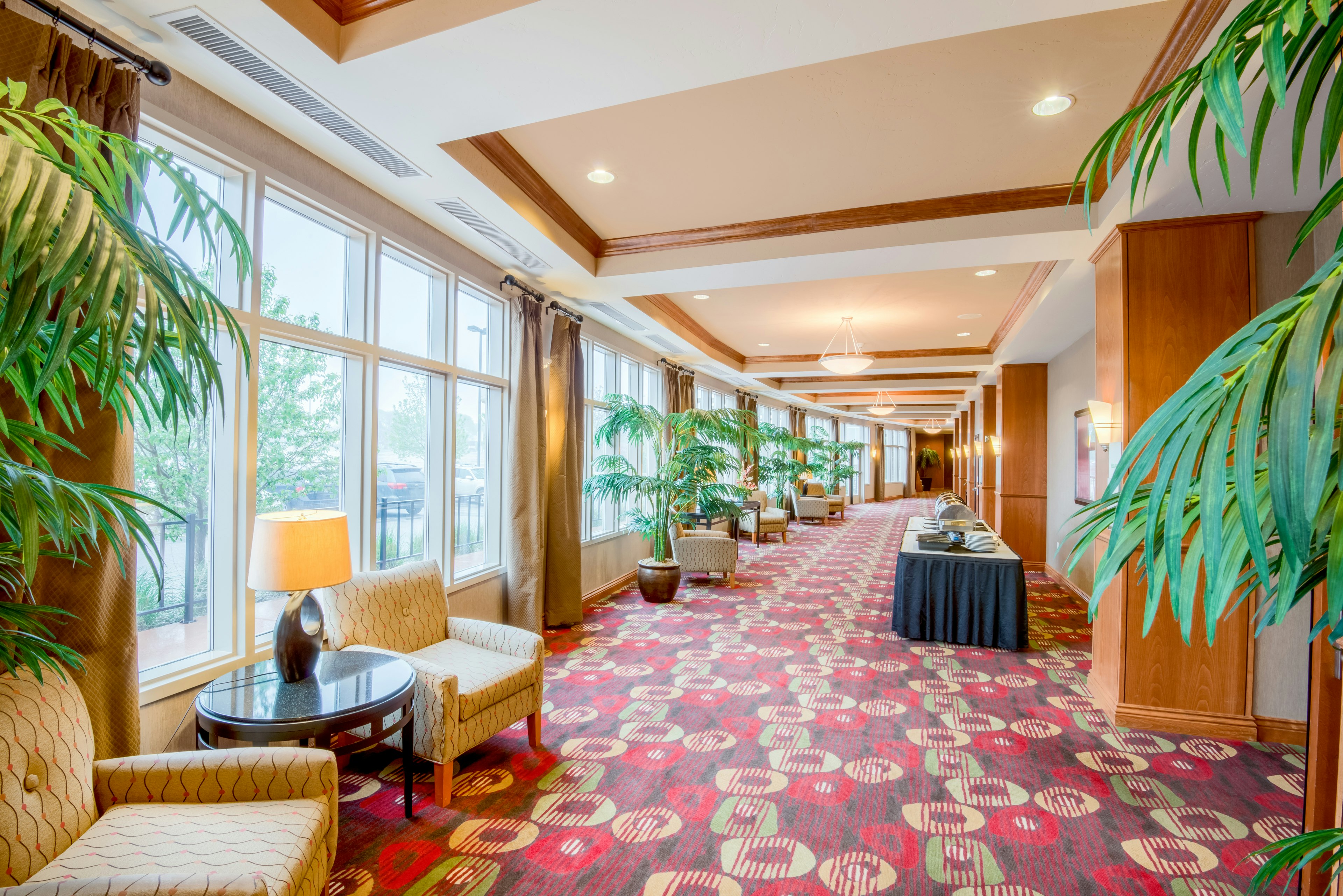 Holiday Inn Hotel Suites Grand Junction Airport 40/68