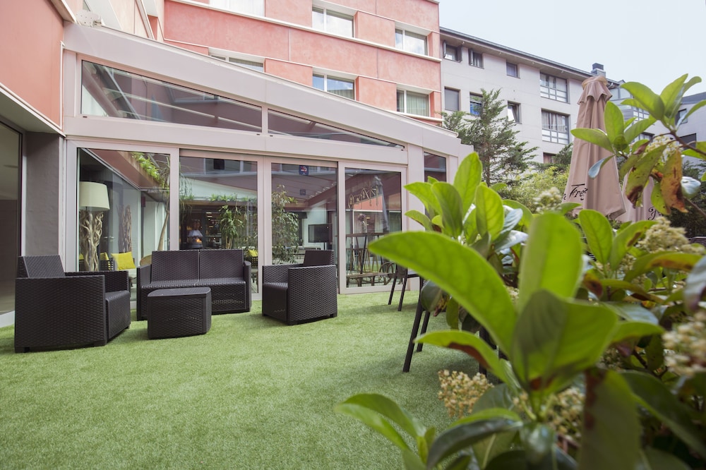 Yomo Centric Hotel 46/50