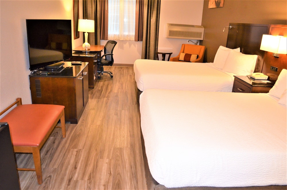 The Ashley Inn Suites 54/68