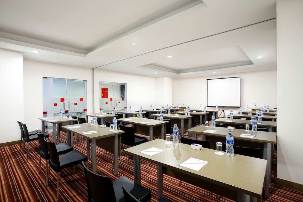 Amaris Hotel Seasons City Jakarta 29/38