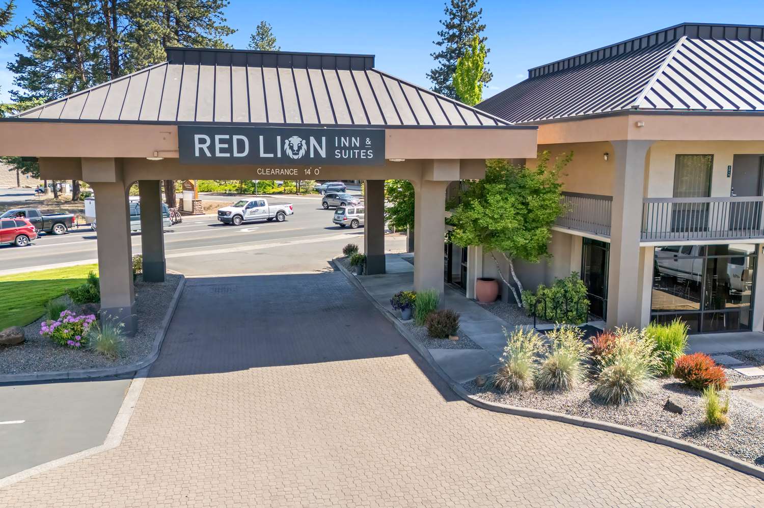Red Lion Inn & Suites Deschutes River Bend 20/30