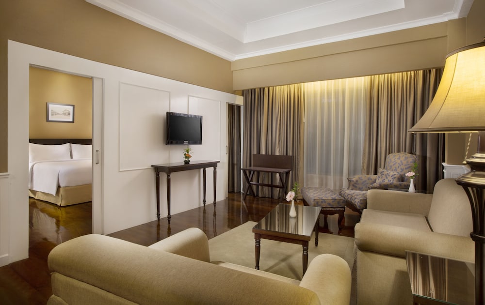 Royal Kuningan Hotel 35/60