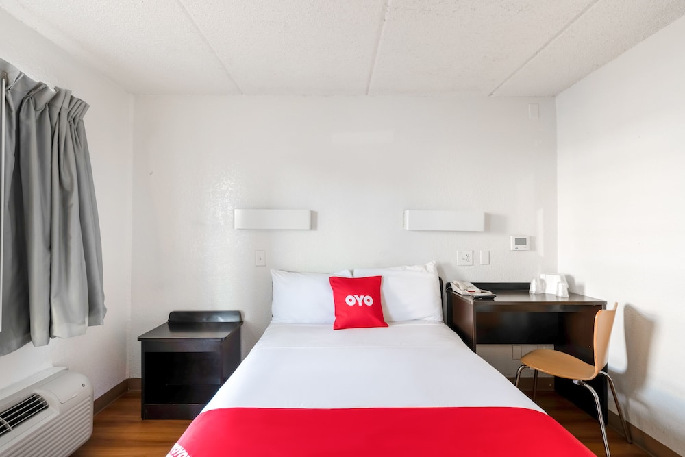 OYO Hotel Houston Katy Freeway 17/27