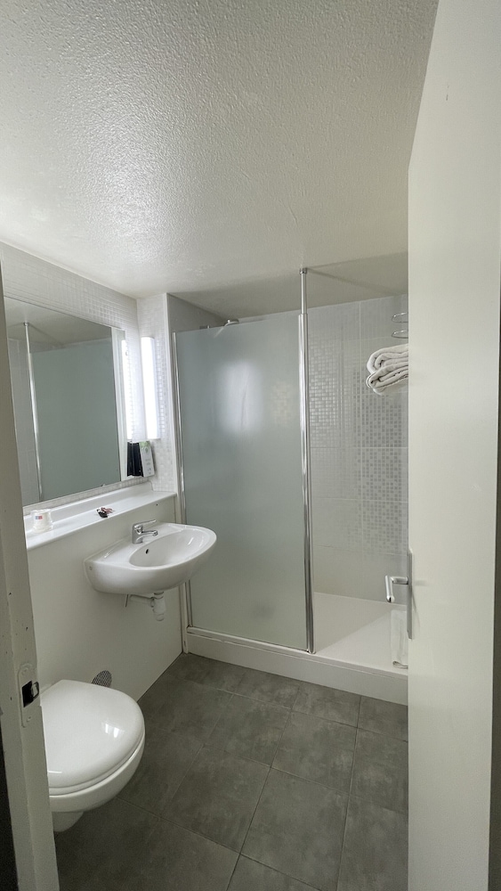 Kyriad Direct Montpellier Ouest Saint Jean De Vedas 52/55