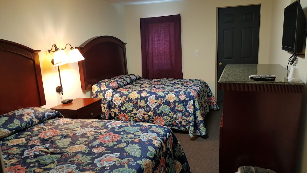 Pleasant Hill Motel 13/19