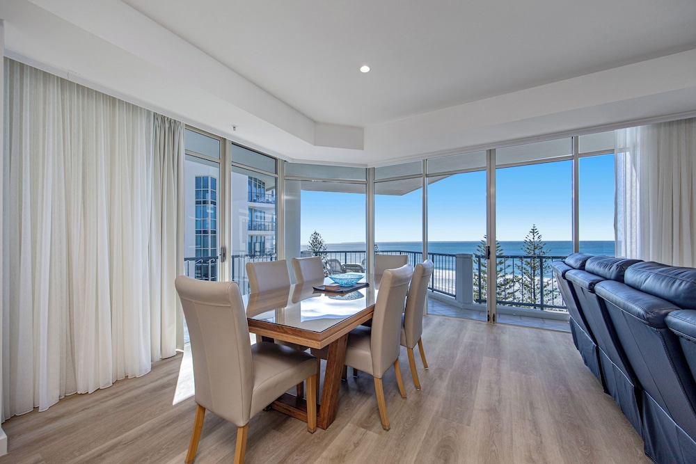 Oceana On Broadbeach 60/75