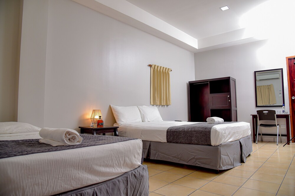 ROOM, 2 QUEEN BEDS