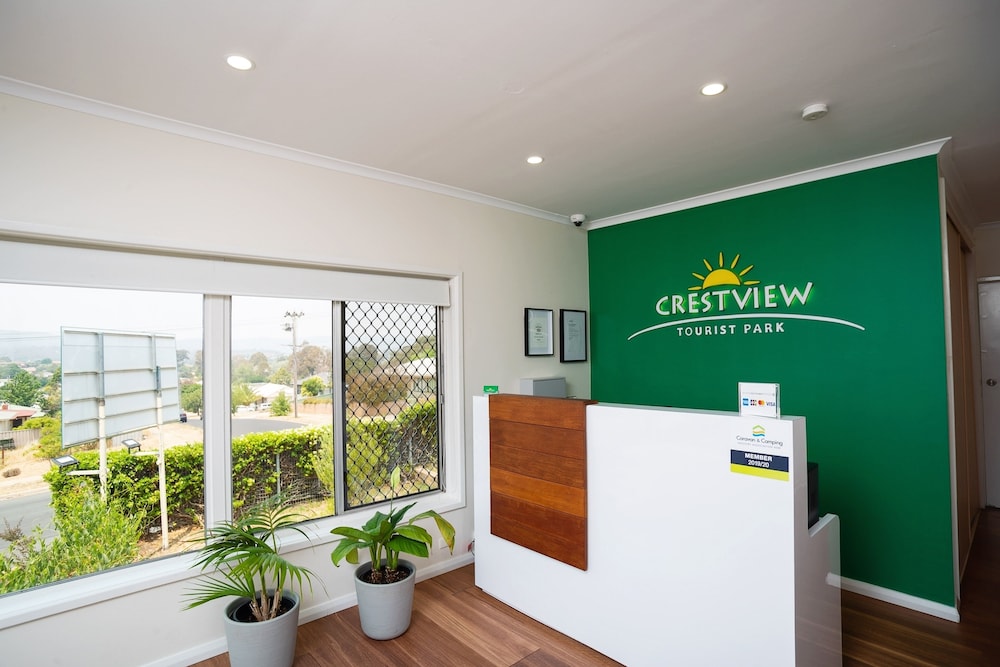 Crestview Tourist Park 12/74