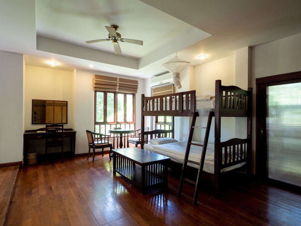 Royal Lanta Resort & Spa 38/71