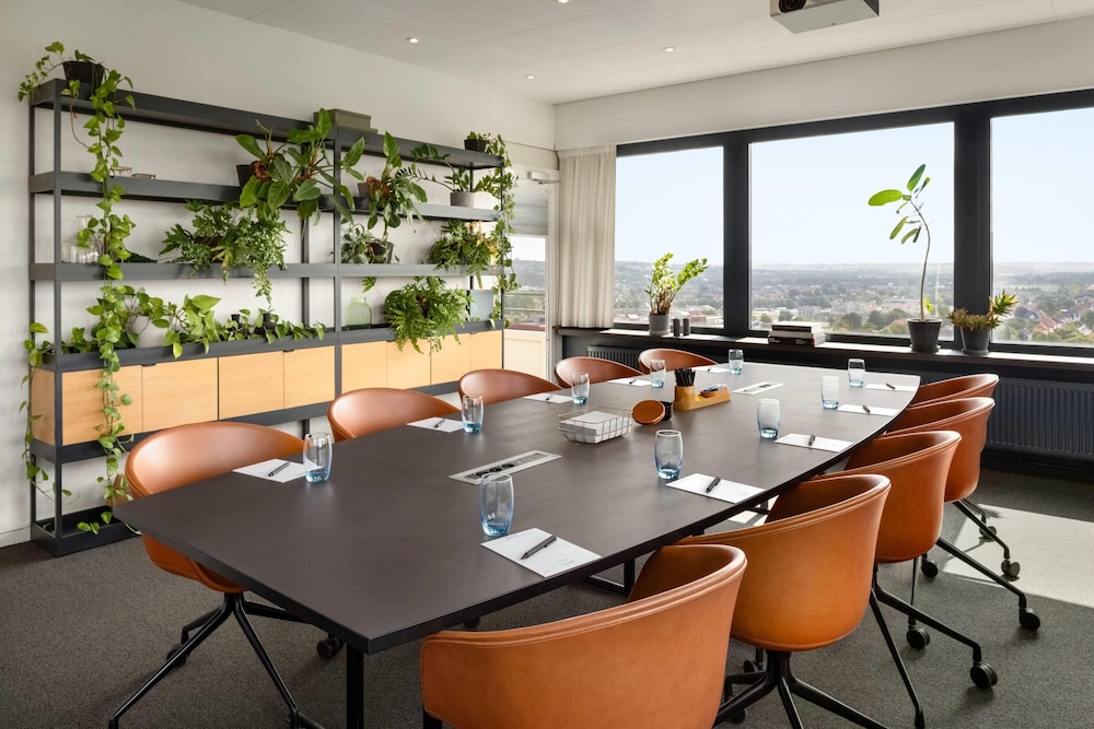 Comwell Hvide Hus Aalborg, Dolce by Wyndham 48/60