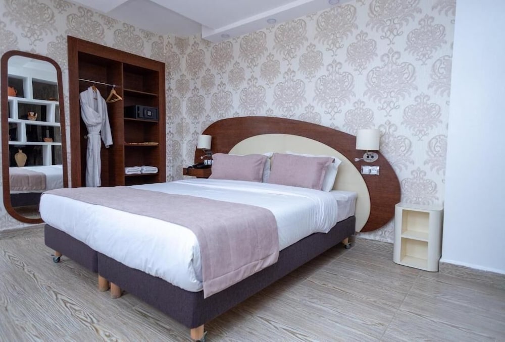 Hotel Rue D'or 32/58