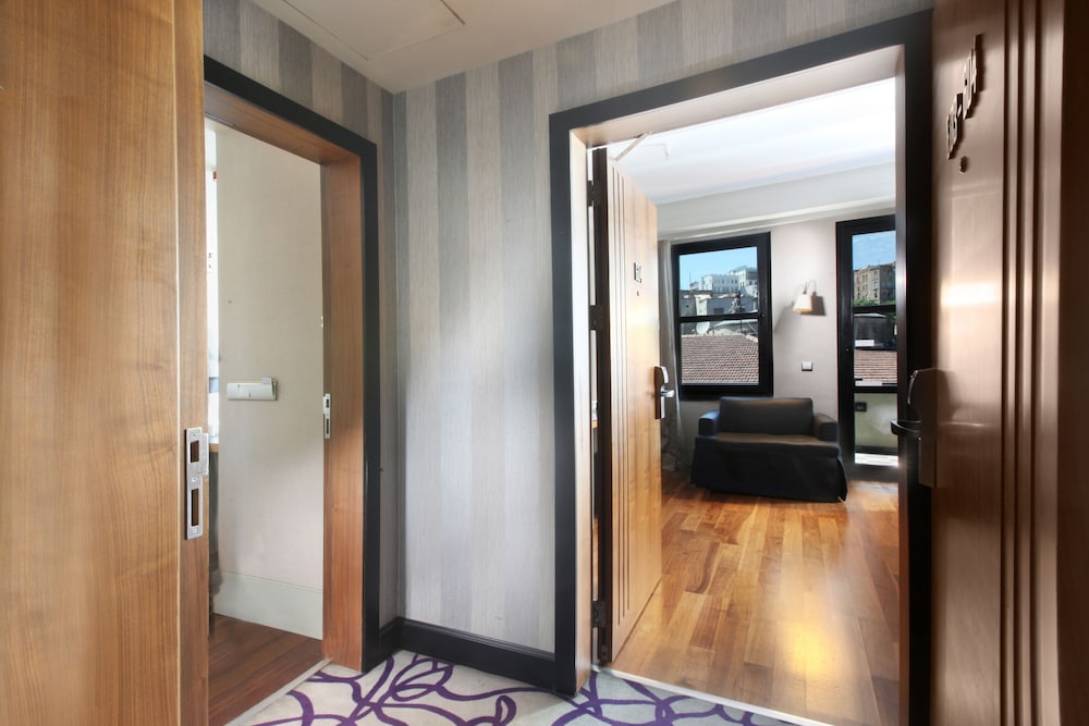 The Haze Hotel Karakoy 38/68