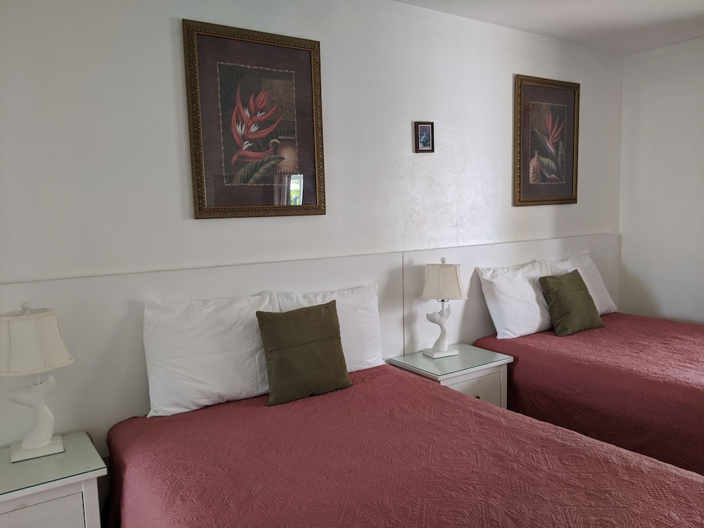Breakaway Inn 14/68