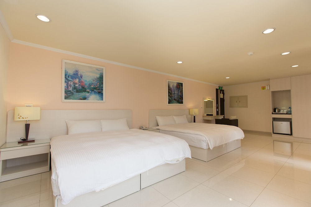 F Hotel Sanyi 19/32