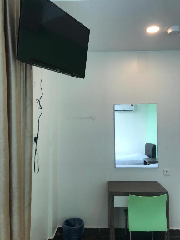 VIVA HOTEL SRI AMAN 24/30