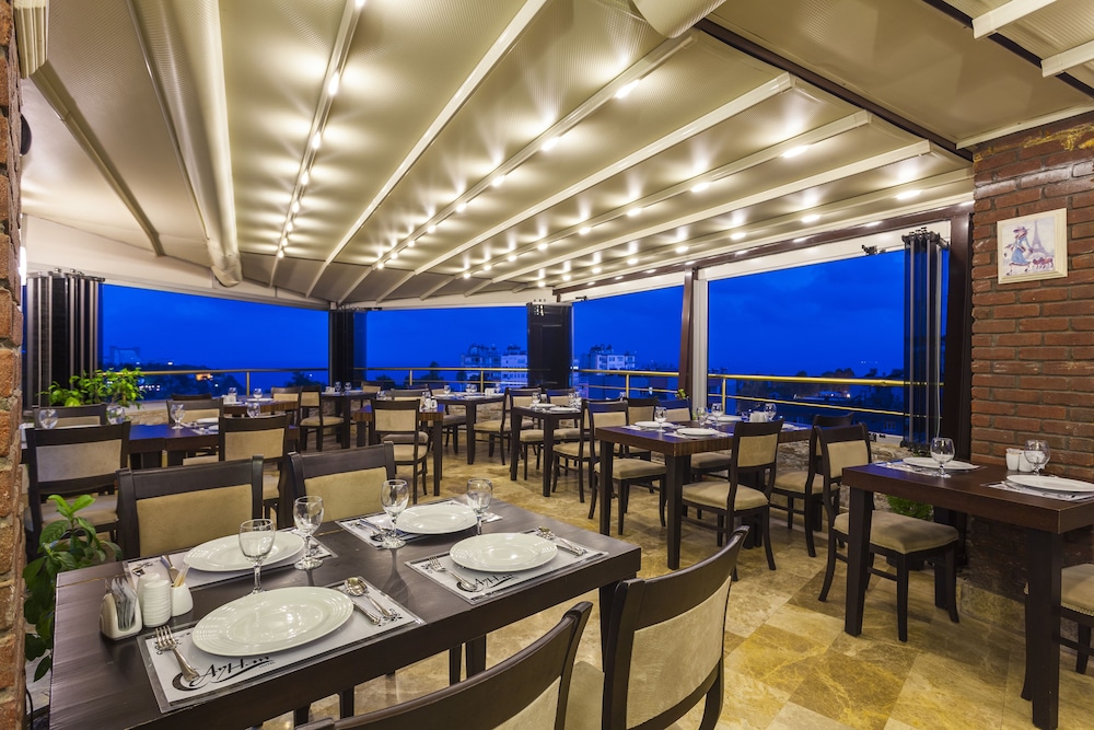 AYHAN HOTEL 30/41