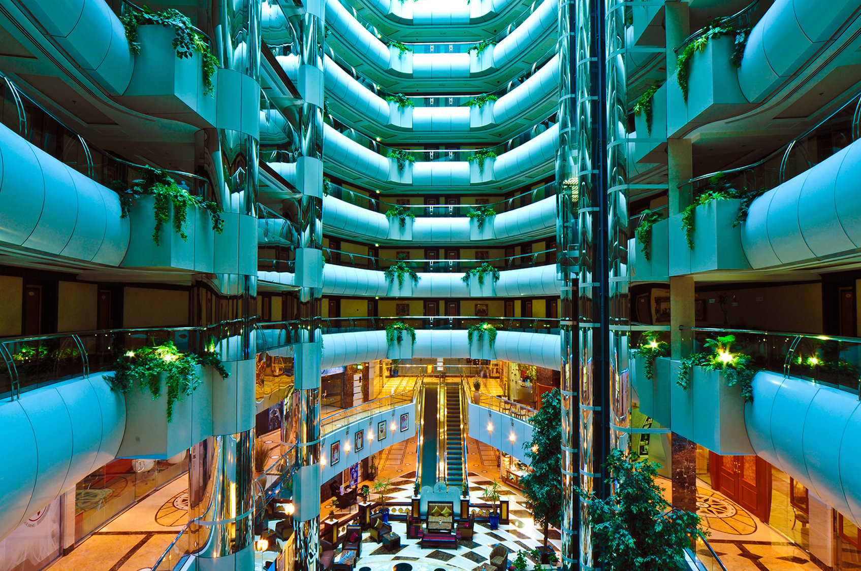 Eureka Hotel 20/20