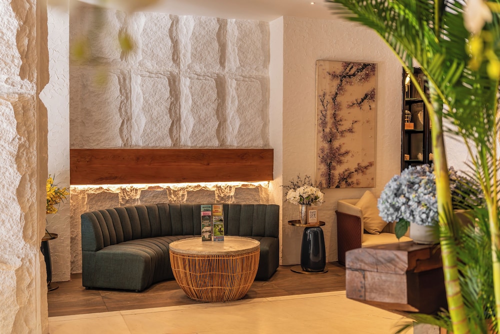 A&Em Art Hotel 48/66