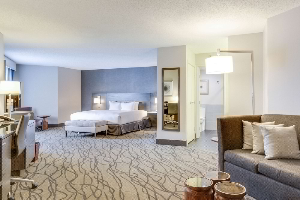 Doubletree by Hilton Hotel Racine Harbourwalk 41/79