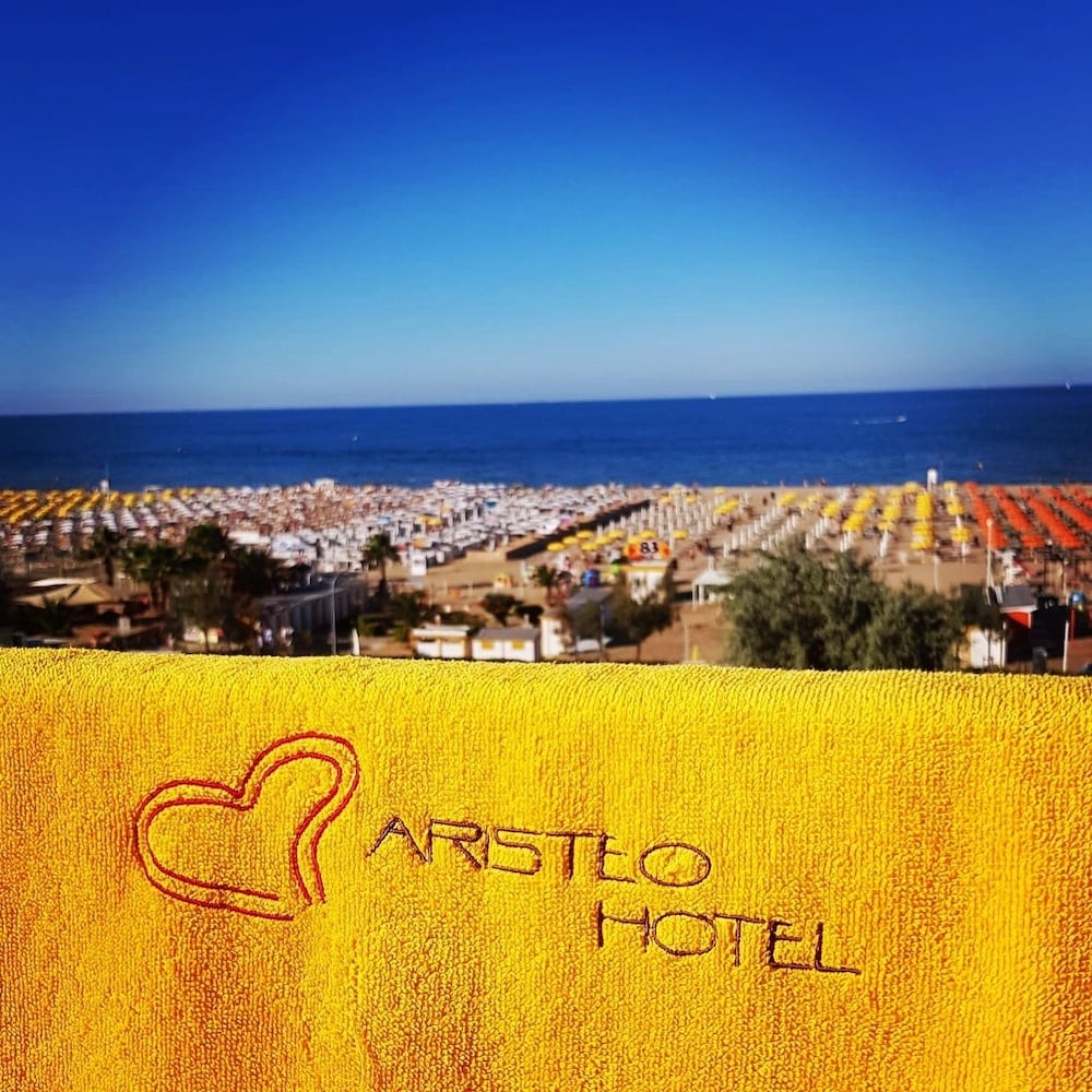 Hotel Aristeo 68/72
