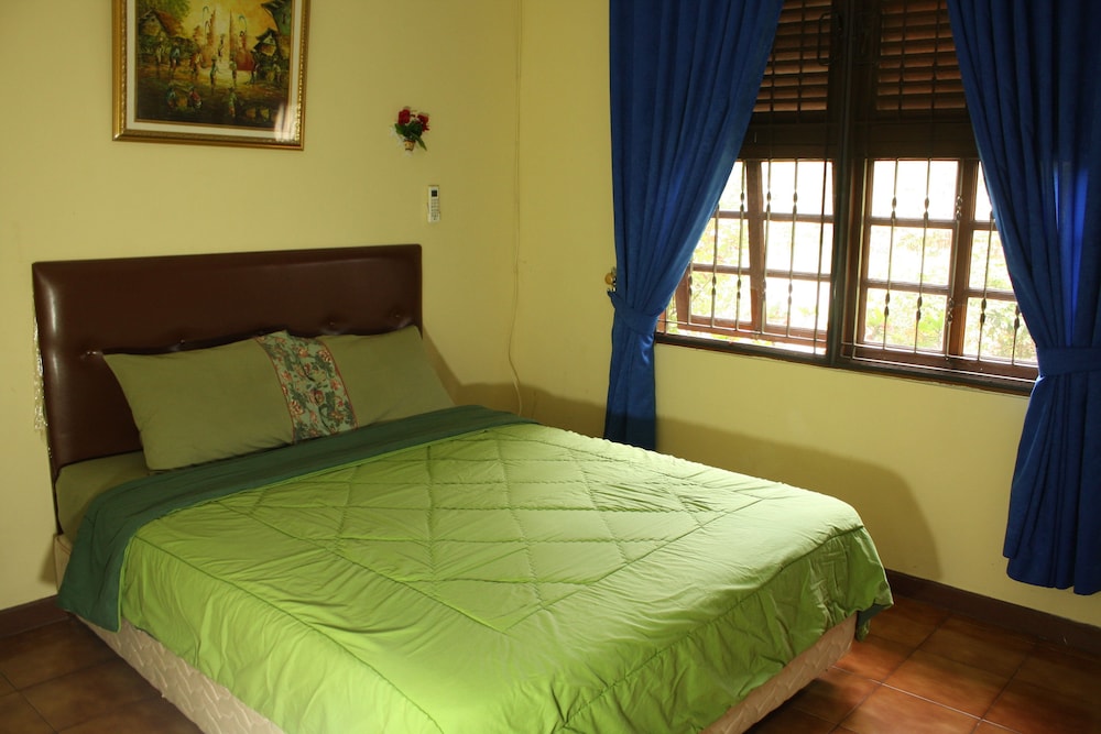 Villa Kota Bunga Anyelir 10/51