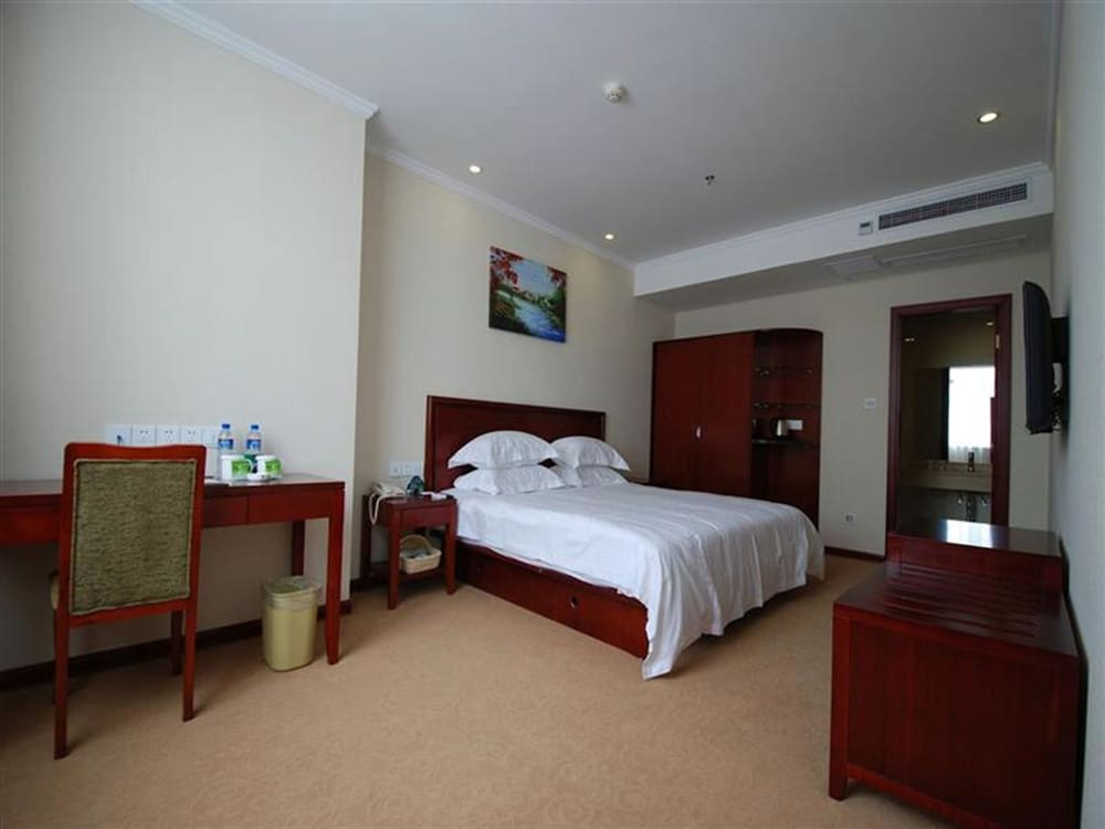 GreenTree Inn Taizhou Taixin Wenchang Road Business Hotel 8/21