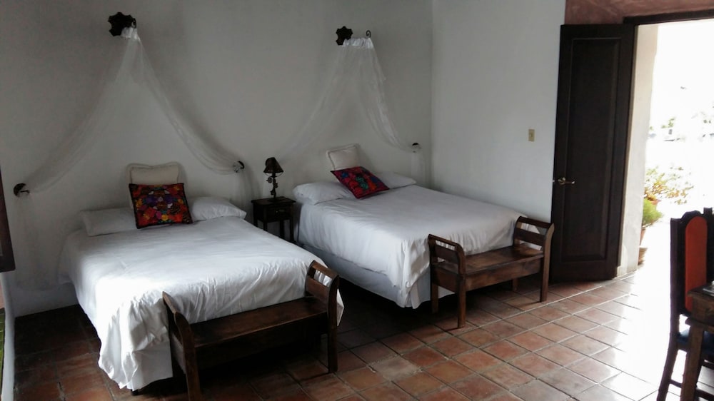 Hotel Monasterio 32/65