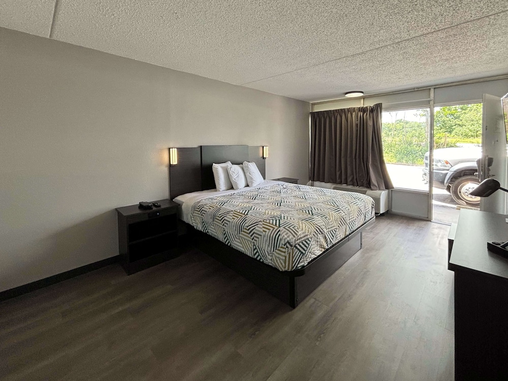 Motel6 Richmond, KY – EKU Campus Area 15/30