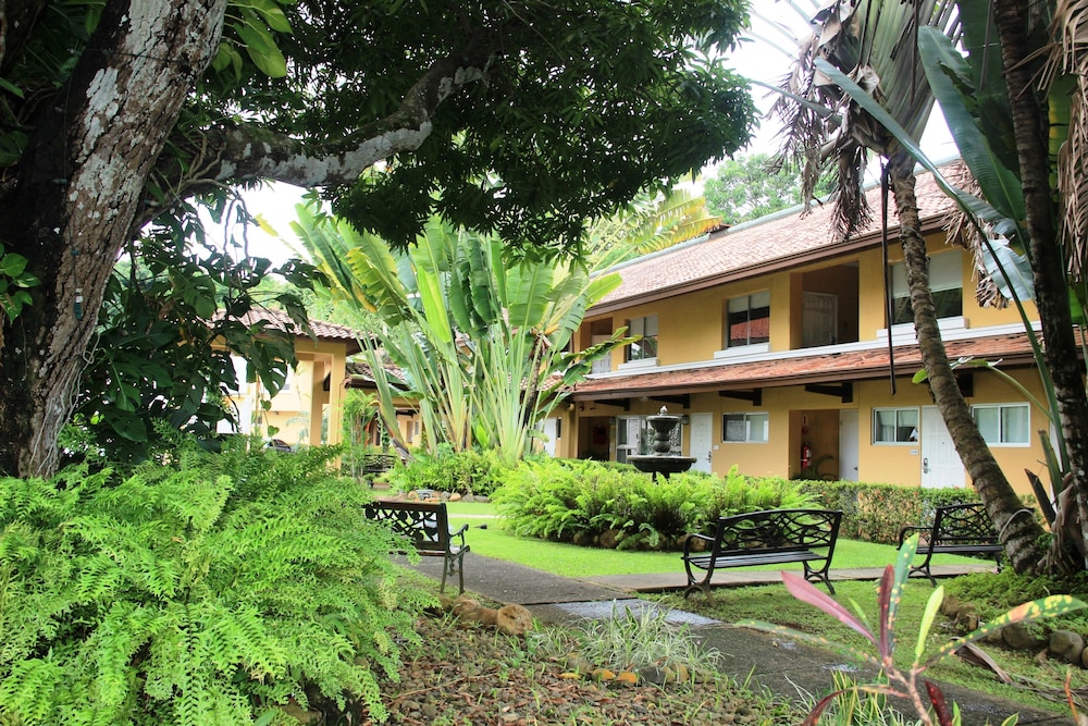 Albrook Inn 13/61
