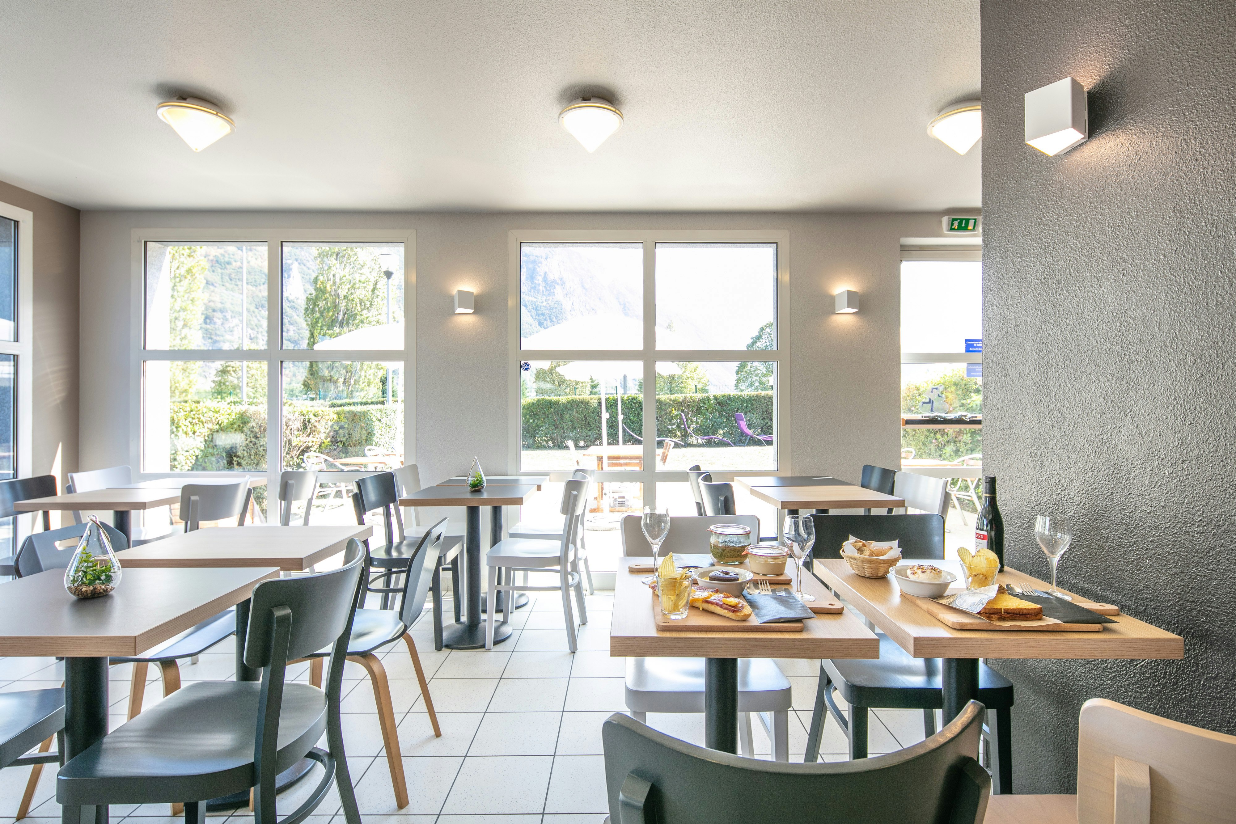 B&B Hotel Saint Jean De Maurienne 11/15