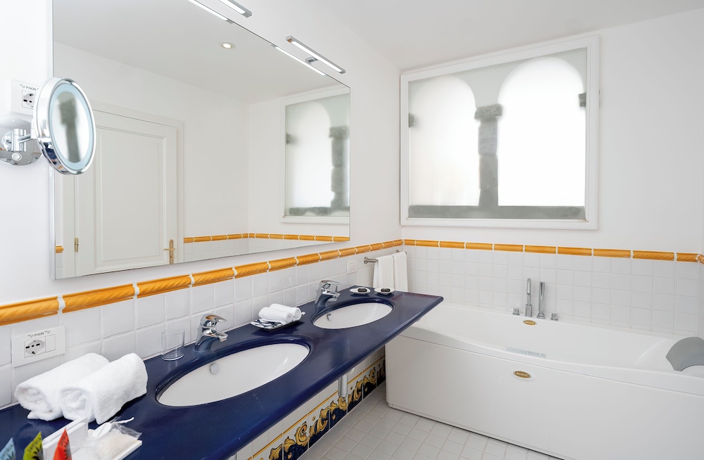 Hotel Piccolo Sant'andrea 43/44